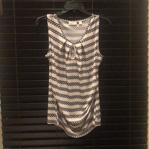 New York and Company Business Top Spotted Stretch